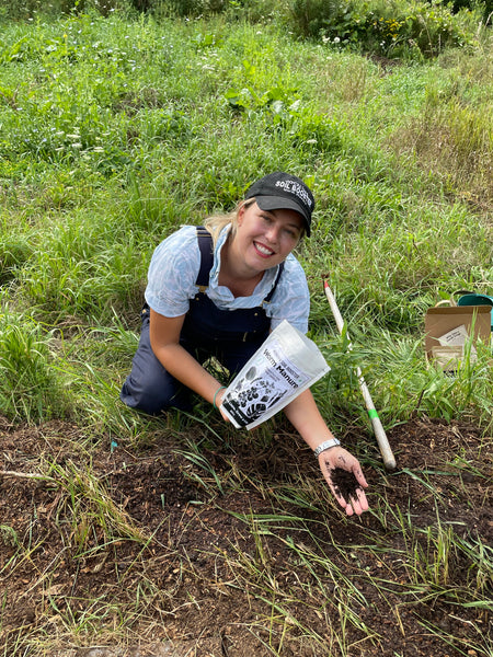 <b>How to Get Microbes Working for You: </b> <br> Fall Garden Bed Prep